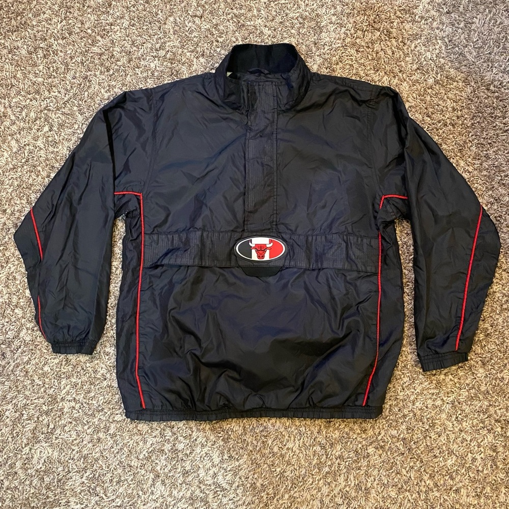 Authentic Vintage NBA Spalding Chicago Bulls Half Zip Windbreaker